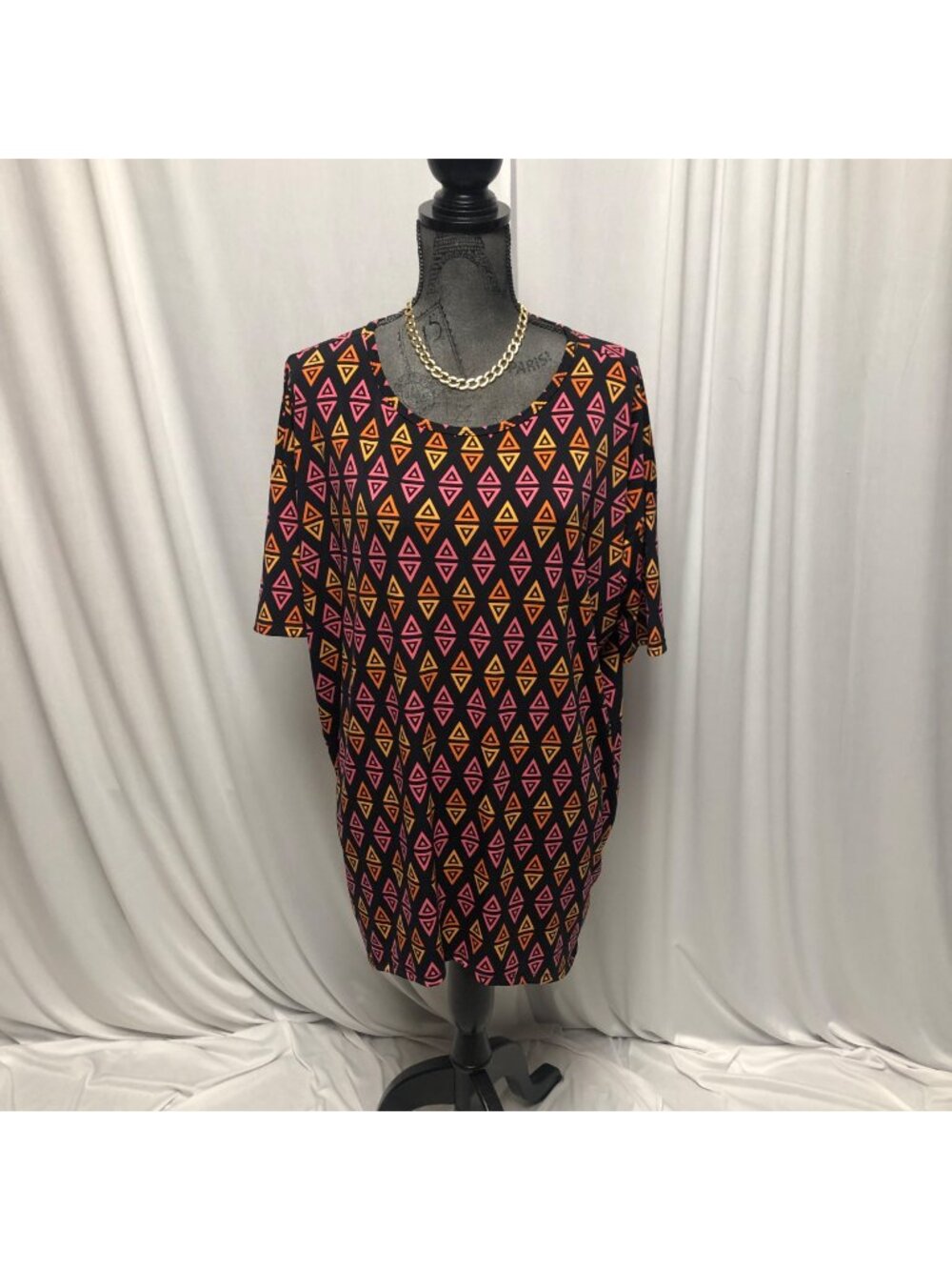 LuLaRoe Irma Top Womens Size Small Black Pink Orange Stretchy Oversized Tunic